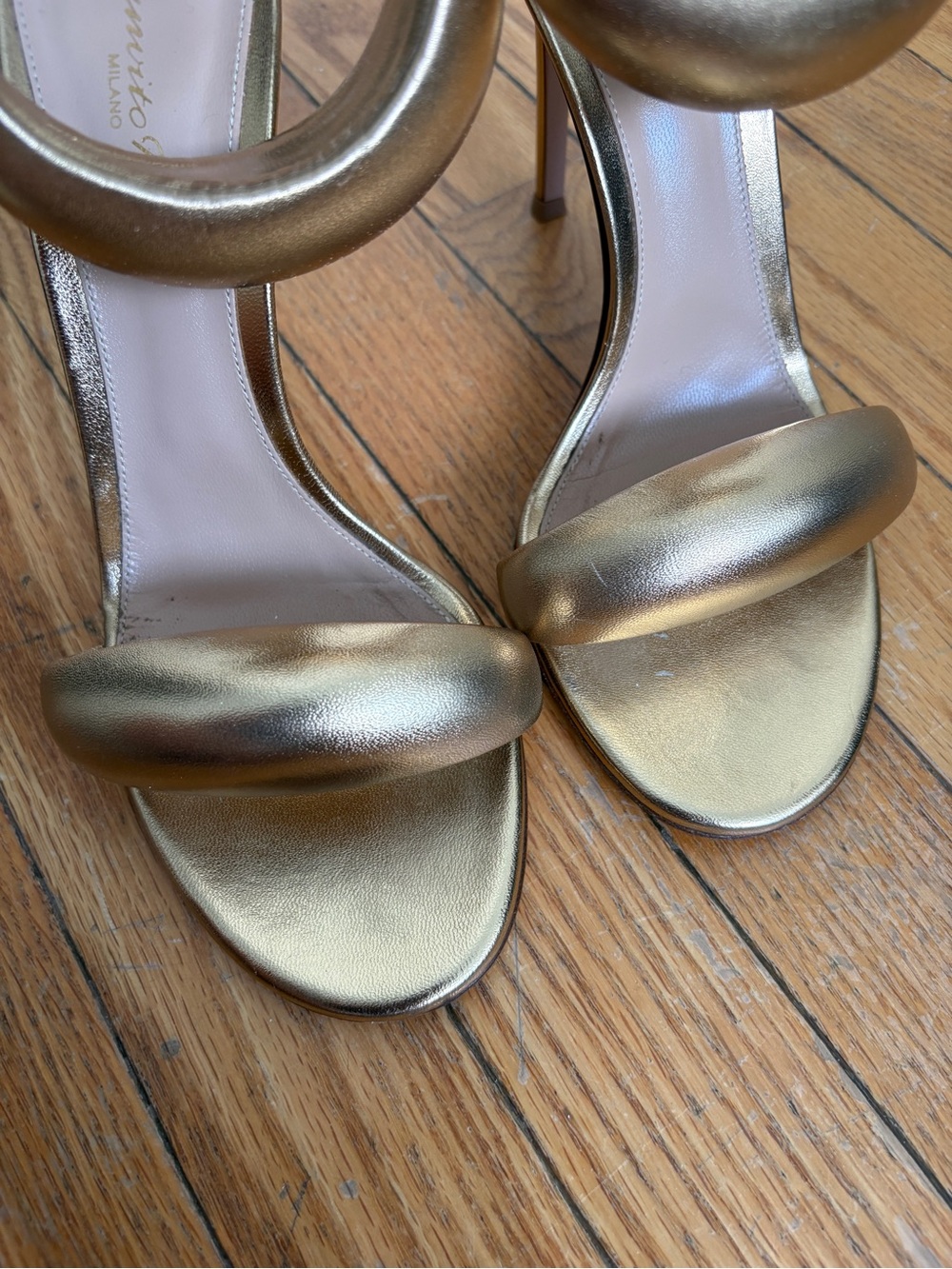 Gianvito Rossi Bijoux 38.5 Metallic Gold Sculpted Strap Stiletto Sandals - Picture 8 of 8